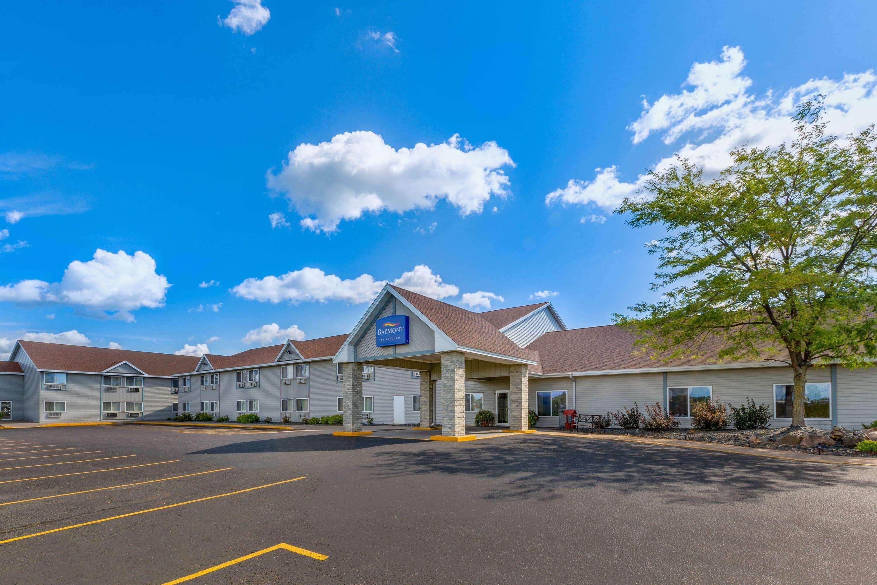 Hotel Baymont By Wyndham Baldwin Exterior foto